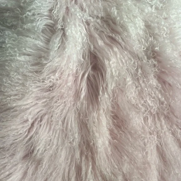Luxurious Sheepskin Pink Rug - Picture 2 of 3